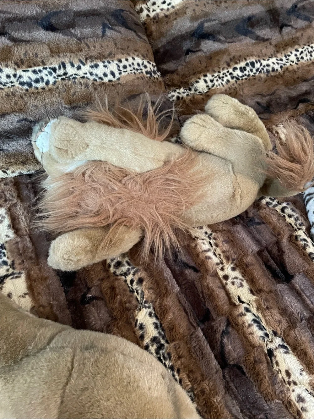 Westcliff Collection Plush Faux Fur Lion Throw Blanket - Brown